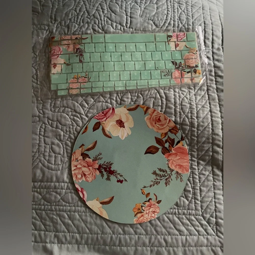 MacBook Pro 13 in key board cover and.Mouse Pad